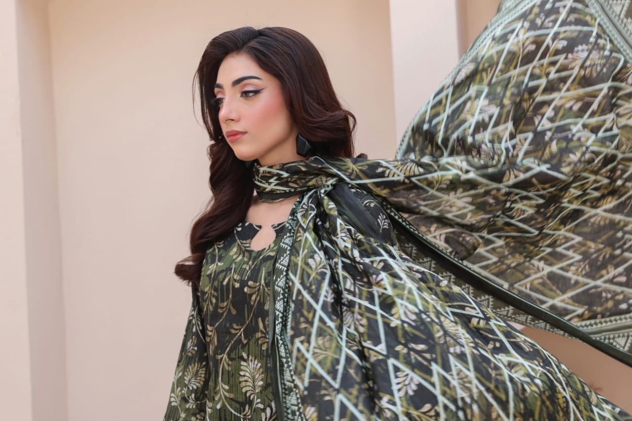 Bin Naeem Premium Lawn – Design 02