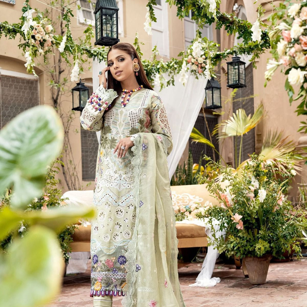 chikankari luxury embroidered lawn cotton unstitched 3pc✓