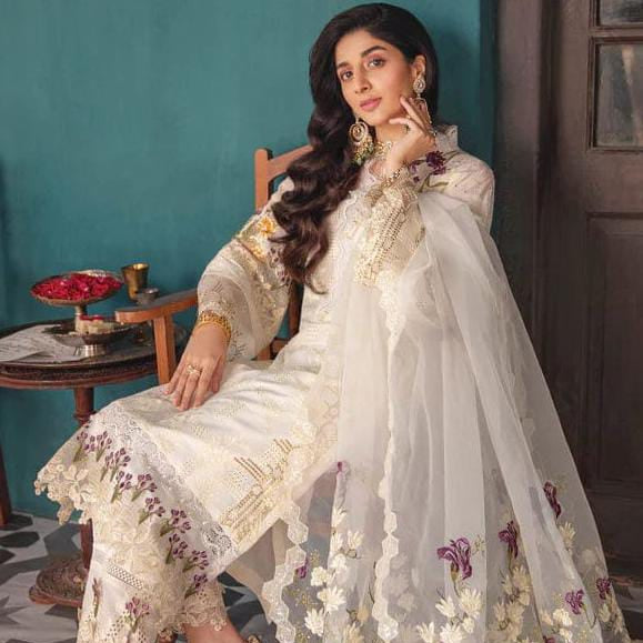 chikankari lawn cotton embroidered luxury unstitched 3pc✓