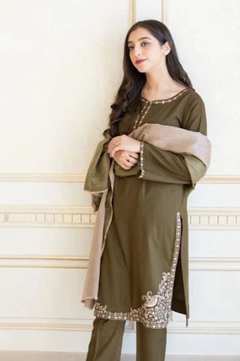 Dhanak embroidered unstitched 3 piece dress