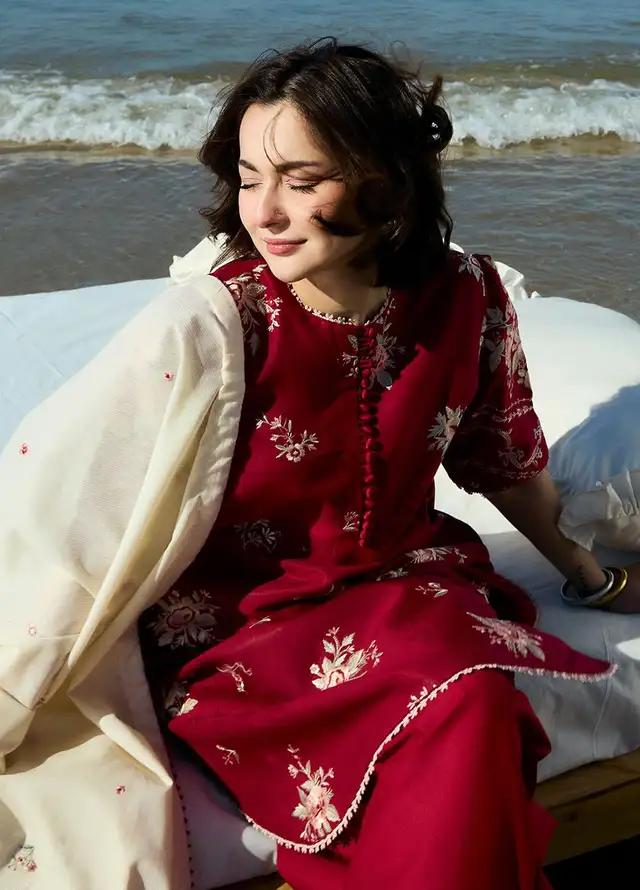 Lawn embroidered unstitched 3 piece dress