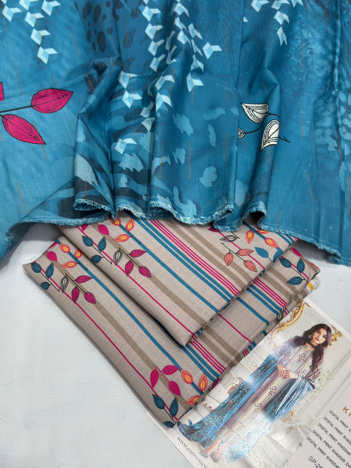 Khaddar digital printed unstitched 3 piece dress